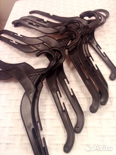 Вешалки плечики