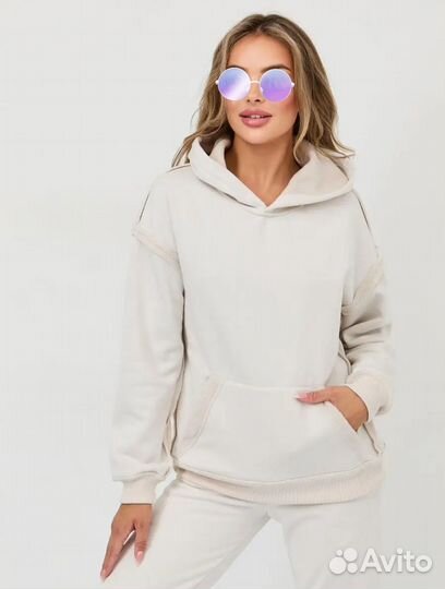 Спортивный костюм женский