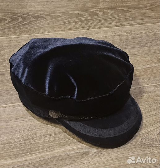 Кепка немка