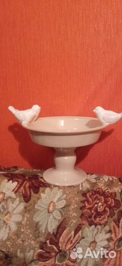 Ваза фруктовница конфетница на ножке