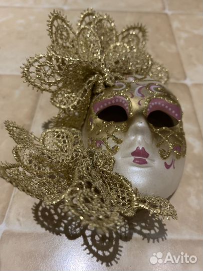 Маска венецианская сувенирная