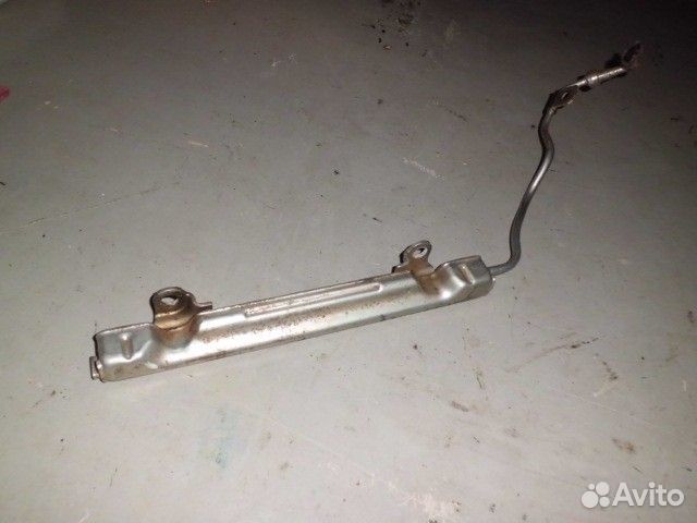 Рейка топливная (рампа) (Toyota Corolla)