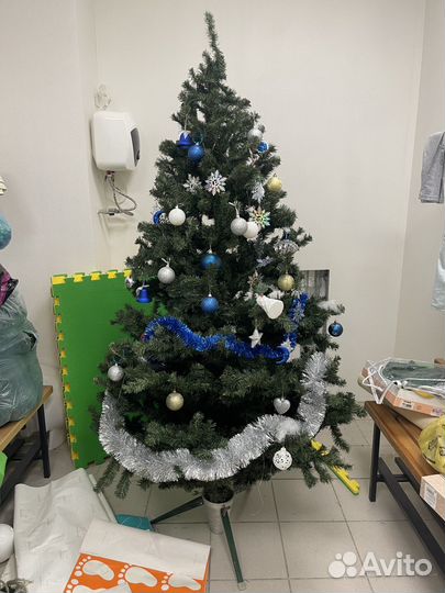 Ёлка новогодняя искусственная