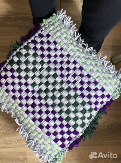 Коврик ручной работы