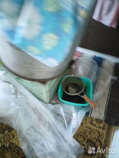 Продам медогонку, и всё оборудование для пчёл