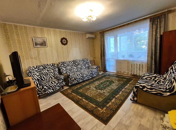 2-к. квартира, 55 м², 2/9 эт.