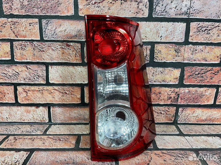 Фонарь задний правый LADA largus