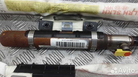 Шторка безопасности KIA sportage 3 (2BL19S401)