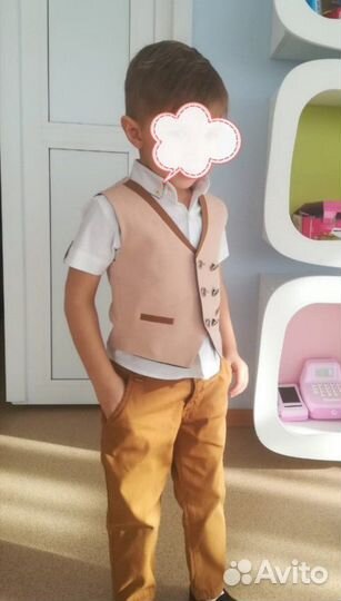 Костюм тройка