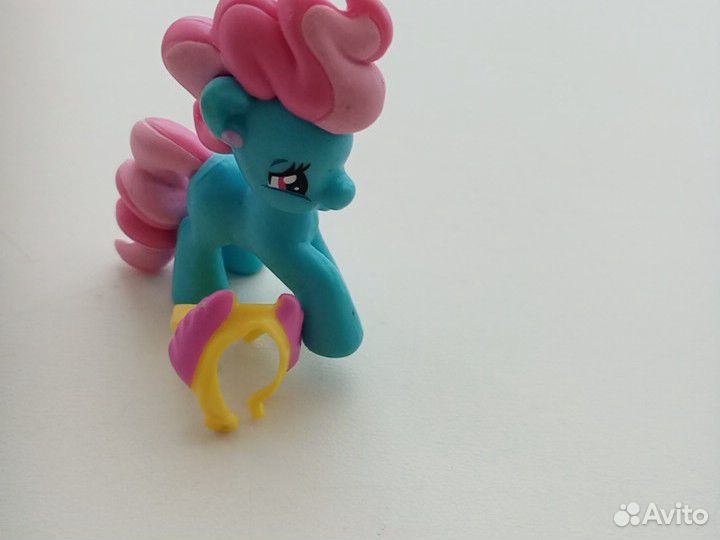 Игрушки пони и кольцо детское