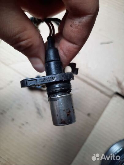 Датчик положения коленвала toyota 3ZZ-FE