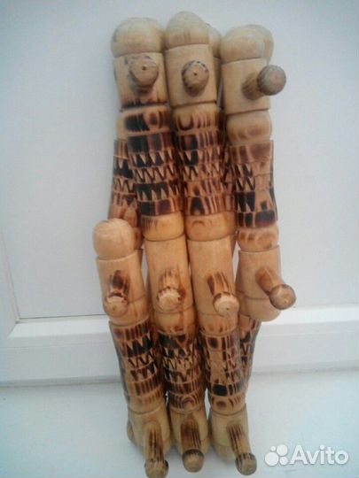 Деревянная раздвижная вешалка