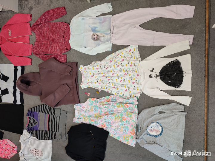 Пакеты вещей на девочку от 116 до 130,цена за всё