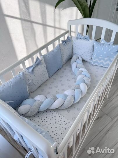 Бортики в кроватку новые
