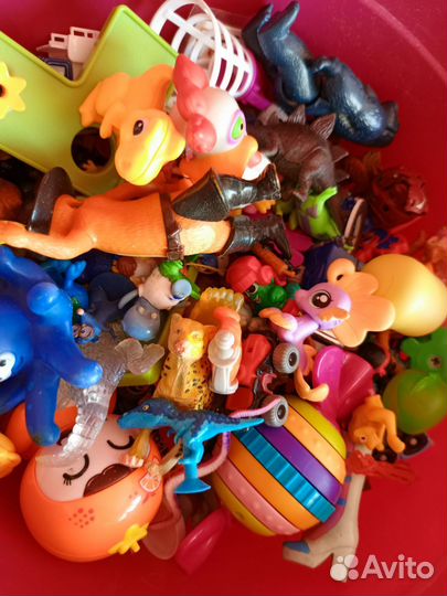 Игрушки мелкие