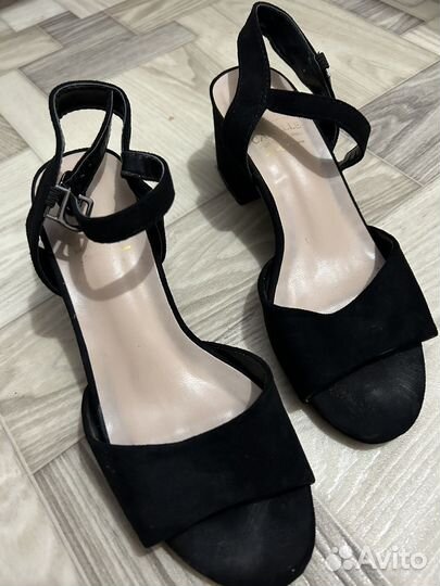 Босоножки женские 36 размер