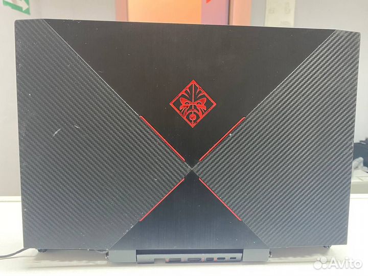 Топ кавер HP Omen 15-dc0024ur