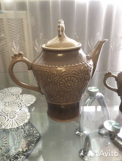 Кувшин и сахарница