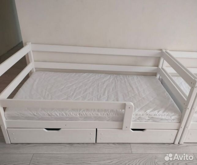 Выкатные ящики для кровати