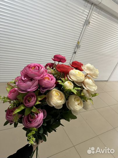 Искуственные цветы, декор