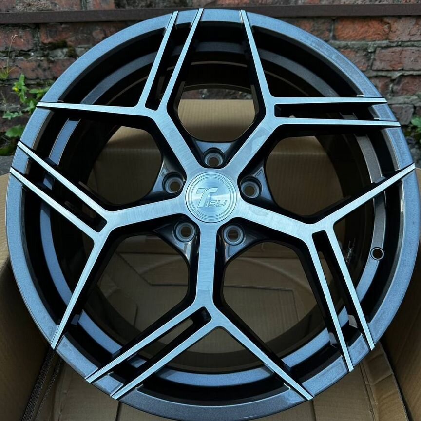 Литые диски Powcan 9×R20 5×112
