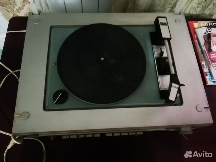 Проигрыватель винила СССР
