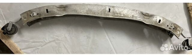 Уселитель бампера Ауди