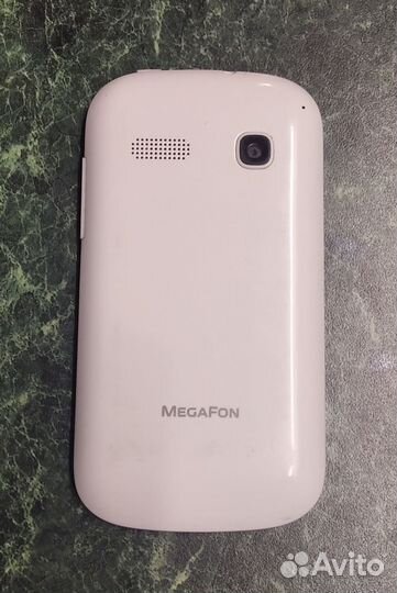 Смартфон Мегафон Optima MS3B