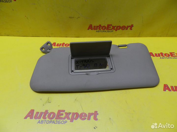 Козырек солнцезащитный левый Nissan X-trail T30