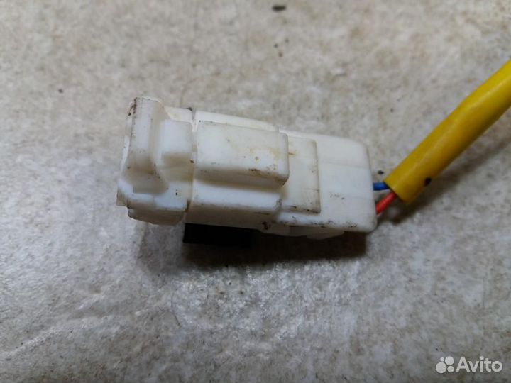 Антенна бесключевого доступа Kia Sportage 4 QL 201