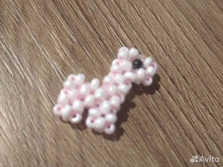 Динозавр из биссера