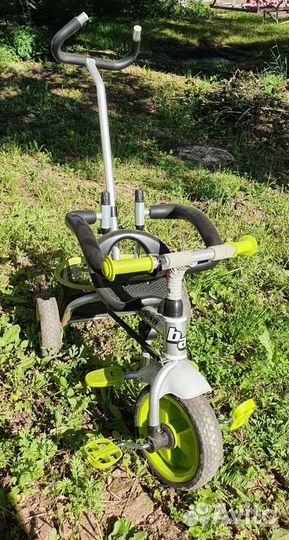 Детский трехколесный велосипед коляска