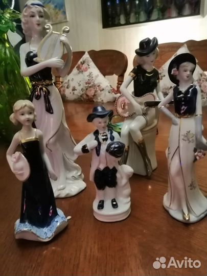 Фарфоровые статуэтки Цена за 5 статуэток