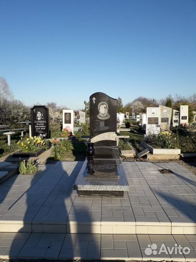 Памятники оградки плитка вазы