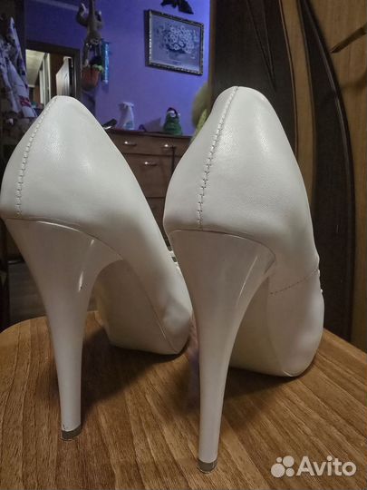 Туфли женские 38 размер свадебные
