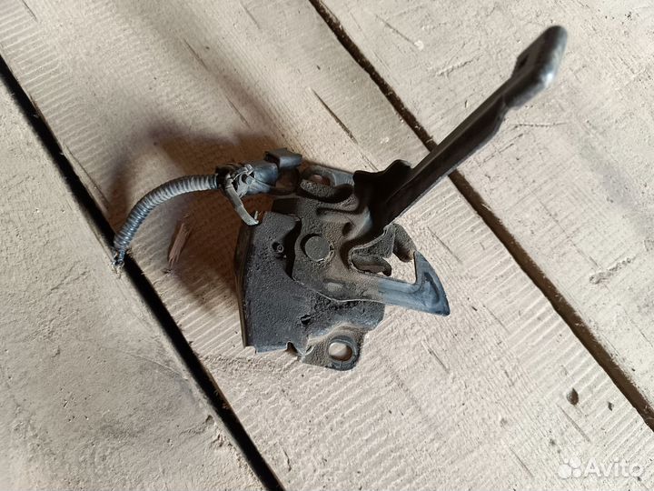 Замок капота honda civic 4D