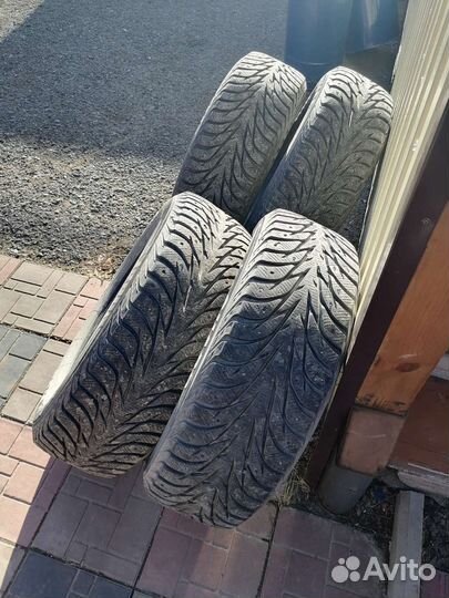 Yokohama Ice Guard IG35 235/65 R17