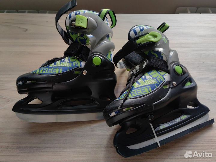 Коньки хоккейные детские