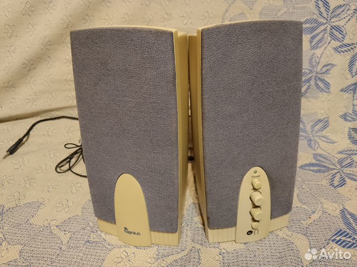 Активные колонки Genius SP-G16 топовые офисники