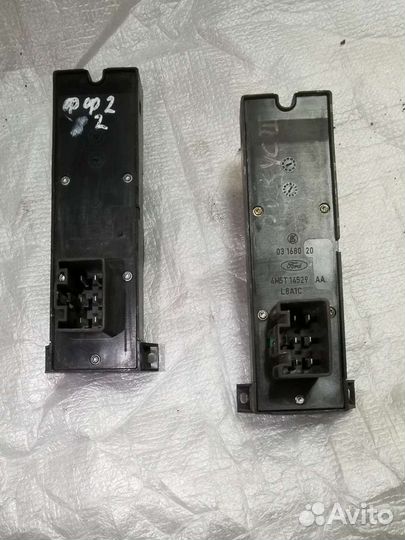 Блок управления стеклоподъемниками Форд Фокус 2