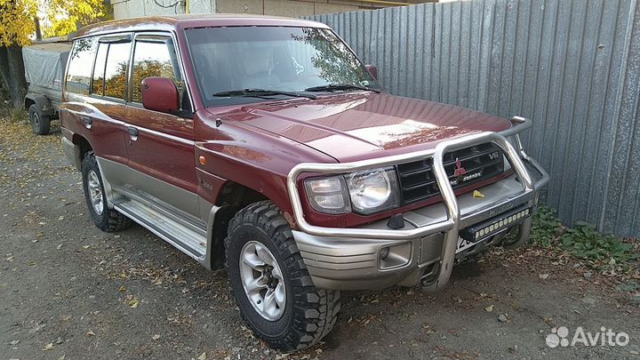 Mitsubishi Pajero 3.5 МТ, 1998, 285 300 км