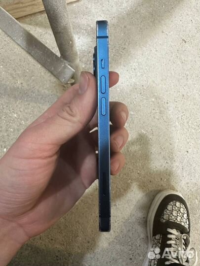 iPhone, 4 ГБ