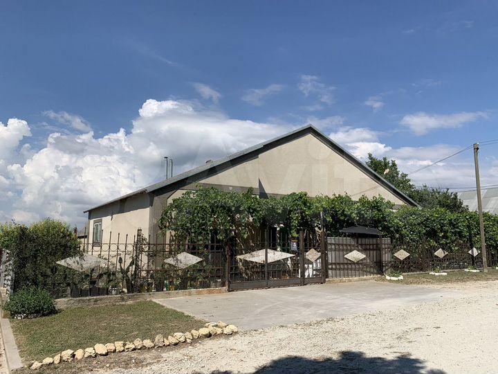 Дом 209 м² на участке 15 сот.