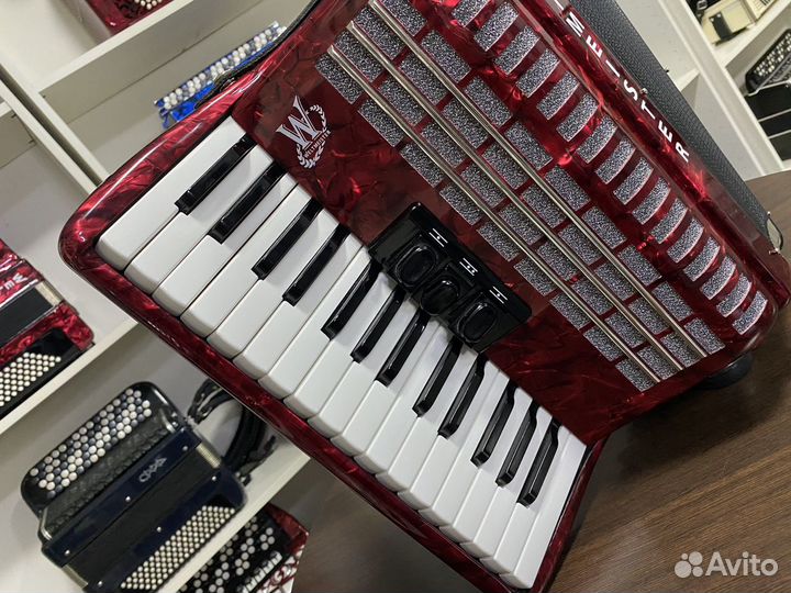 Аккордеон Weltmeister Rubin