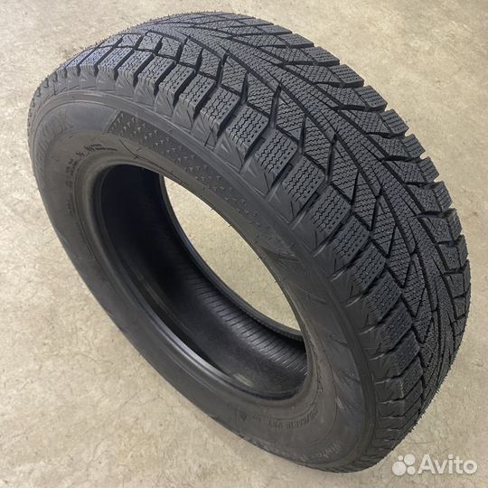 Hankook Winter I'Cept iZ 2 W616 245/50 R18 104T