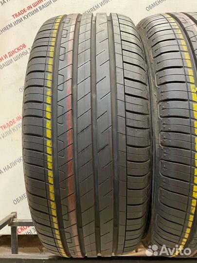 Goodyear EfficientGrip Performance 215/55 R17 94V