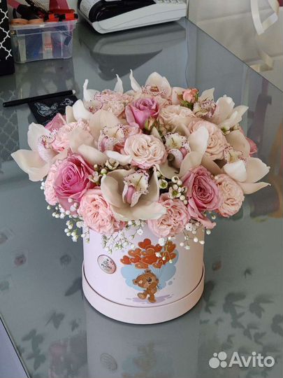 Коробочка с орхидеями