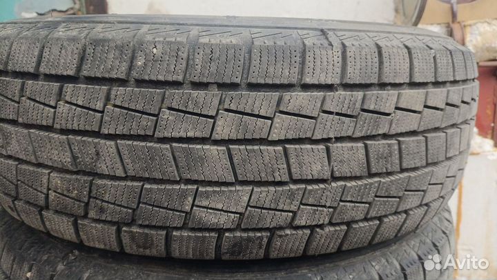 Goform W705 225/65 R17