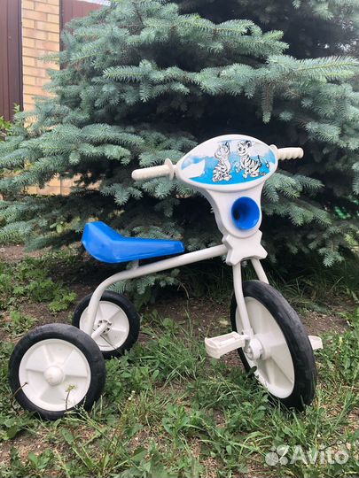 Детский трехколесный велосипед