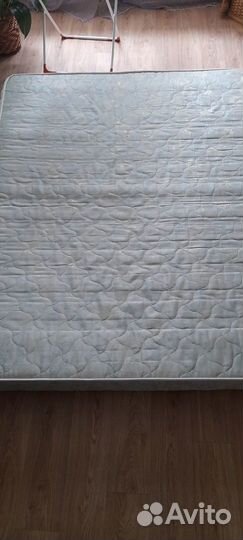 Продам Матрас 160х200 бу